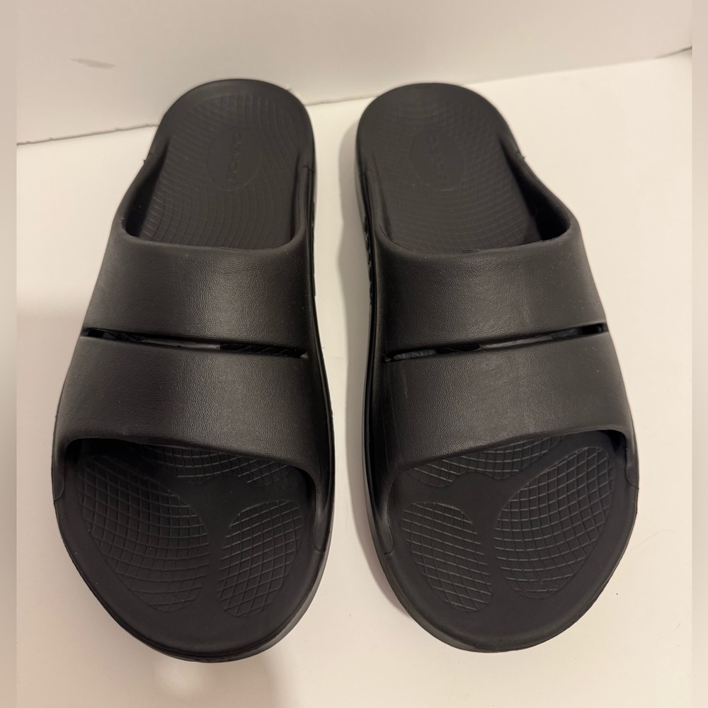 OOFOS OOahh Slide recovery sandals Men’s Size 11 Women’s Size 13 EU Size 44